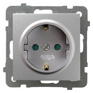 GP-1GSP/m/18 Gniazdo pojedyncze z uziemieniem Schuko i przesłonami torów prądowych 16A (Zaciski śrubowe) Srebro Ospel As - Widok z przodu