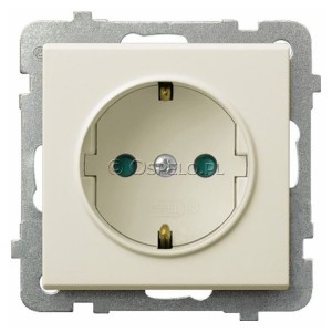GP-1RSP/m/27 Gniazdo pojedyncze z uziemieniem Schuko i przesłonami torów prądowych 16A (Zaciski śrubowe) Ecru Ospel Sonata - Widok z przodu