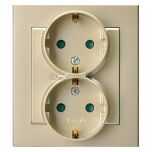 GP-2RSP/39 Gniazdo podwójne z uziemieniem Schuko i przesłonami torów prądowych, gniazdo kompletne, nie pasujące do ramek 16A (Zaciski śrubowe) Szampański Złoty Ospel Sonata - Widok z przodu