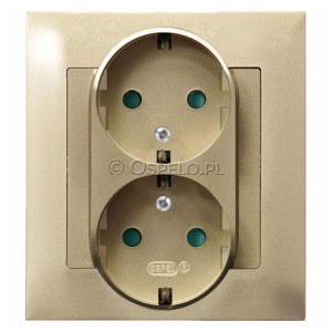 GP-2YSP/28 Gniazdo podwójne z uziemieniem Schuko i przesłonami torów prądowych, gniazdo kompletne, nie pasujące do ramek 16A (Zaciski śrubowe) Złoty Metalik Ospel Impresja - Widok z przodu