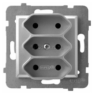 GP-3U/m/18 Gniazdo potrójne na płaskie wtyczki 2,5A (Zaciski śrubowe) Srebro Ospel Aria - Widok z przodu